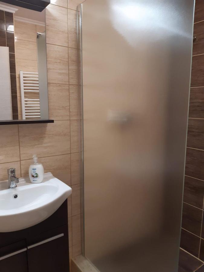 Katalin Motel & Etterem Berettyóújfalu Buitenkant foto