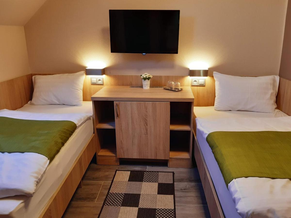 Katalin Motel & Etterem Berettyóújfalu Buitenkant foto