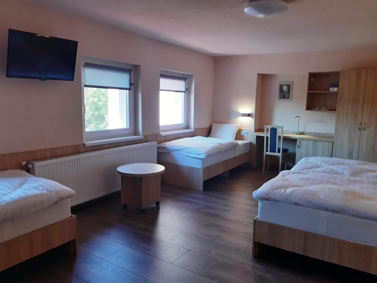 Katalin Motel & Etterem Berettyóújfalu Buitenkant foto