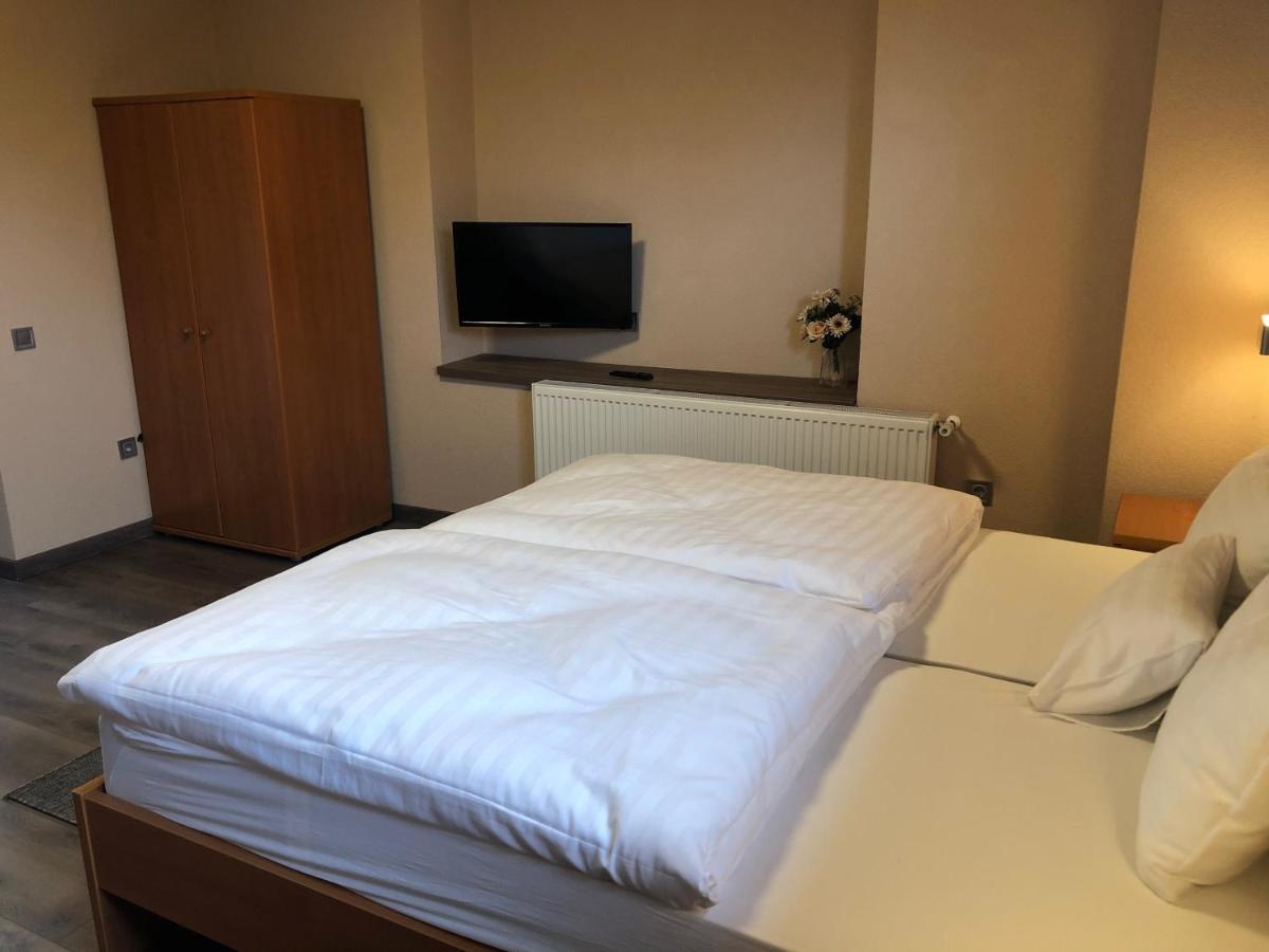 Katalin Motel & Etterem Berettyóújfalu Buitenkant foto